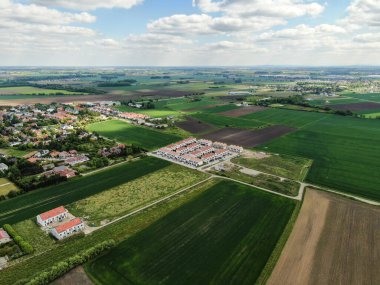 Wroclaw yakınlarındaki Bielany Wroclawskie. Polonya 'da küçük bir yerleşim yeri. Yüksek kalite fotoğraf