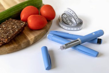 Ozempic insülin enjeksiyon kalemi veya şeker hastaları için insülin kartuş kalem. Diyabet hastaları için tıbbi ekipman. Danimarka - 18 Ekim 2023