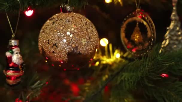Arbre Noël Décoré Boules Gerland Avec Des Lumières Clignotantes — Video