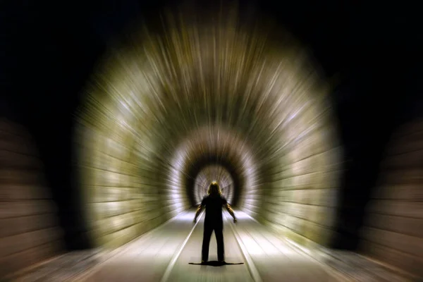 Homme Devant Tunnel Aspiration Interprétation Photographique Abstraite Voyage Dans Temps — Photo