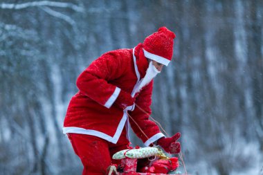 Noel Baba ve Hediyeler Yolda Teslimat Problemleri