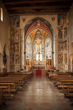  Duomo di San Nicolo - Kurban, Pordenone, Friuli Venezia Giulia, İtalya