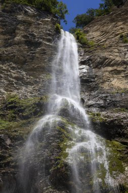 Krn Slovenya Dağı Altındaki Brinta Şelalesi