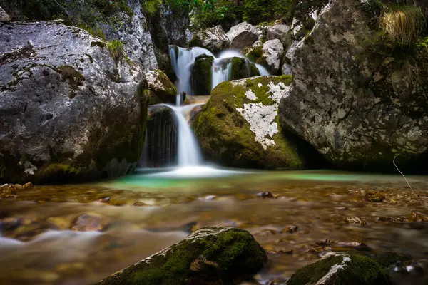 Gargantas Cachoeiras Água Corrente Monica Nos Alpes Julian Eslovenos Uma — Fotografia de Stock