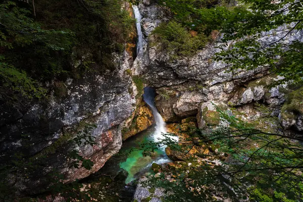 Úžlabiny Vodopády Potoka Monica Slovinských Juliánských Alpách Chráněná Oblast Poblíž — Stock fotografie