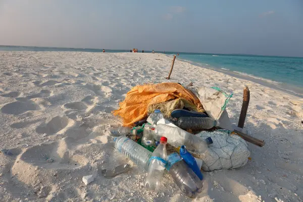 Загрязнение Мальдивского Архипелага Пластиковым Мусором Экологический Кризис Индийском Океане — стоковое фото