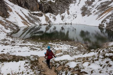 Sezon Sonu Güzelliğinde KrisPodi 'nin Ulusal Yürüyüşü - Julian Alps Slovenya