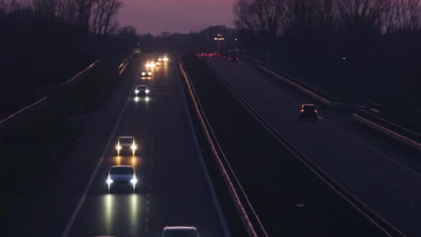 Tráfico Atardecer Autopista Italiana Desde Puente — Vídeos de Stock