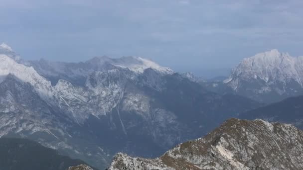 Panoramiczny Widok Góry Krn Alpach Julijskich Słowenia Przez Alpy Julijskie — Wideo stockowe