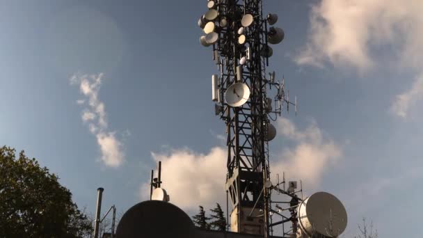 Télécommunications Télévision Radiodiffusion Big Antenna Group Sommet Une Montagne Time — Video