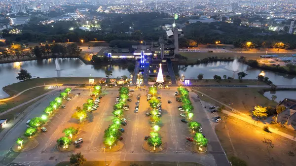 Prefeitura Belediyesi de Sorocaba SP Brasil 05-01-2024 Fotoğraf Bölgeleri com Drone Decoracoes de Natal