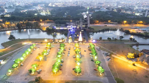 Prefeitura Belediyesi de Sorocaba SP Brasil 05-01-2024 Fotoğraf Bölgeleri com Drone Decoracoes de Natal