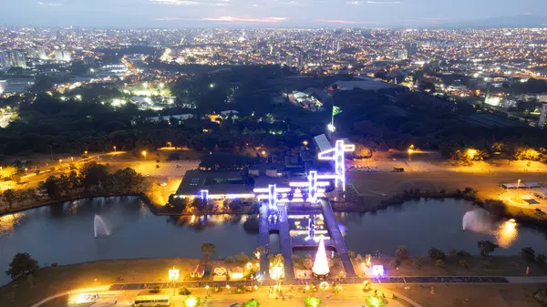 Prefeitura Belediyesi de Sorocaba SP Brasil 05-01-2024 Fotoğraf Bölgeleri com Drone Decoracoes de Natal