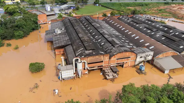 Alagamentos na Cidade de Sorocaba Ocorridos no dia 20 / 01 / 2024 Margens do Rio Sorocaba na Avenida Don Aguirre