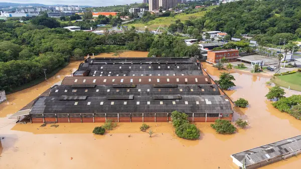 Alagamentos na Cidade de Sorocaba Ocorridos no dia 20 / 01 / 2024 Margens do Rio Sorocaba na Avenida Don Aguirre
