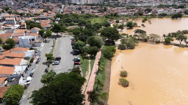Parque das Aguas em Sorocaba Sao Paulo, na data de 21-01-2024, inundado devido as enchentes ocorridas na semana que causaram diversos prejuizos a cidade e moradores