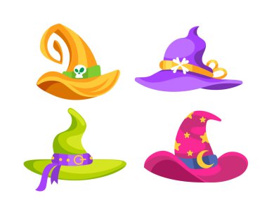 Cadılar Bayramı sembollerini gösteren dört renkli cadı şapkası beyaz bir arkaplanda izole edilmiştir..