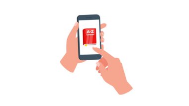 Eller sözlük uygulama simgesiyle akıllı telefon ekranında kayıyor, beyaz ve yeşil ekran arka planında izole edilmiş