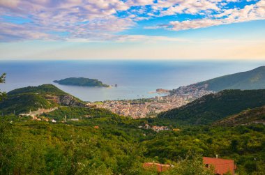 Karadağ 'da Budva. Hava görünümü. 