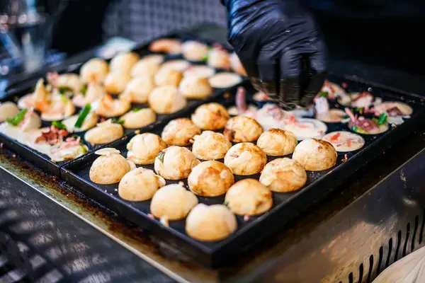 Deniz mahsullü Japon topları. Japon mutfağı.. 