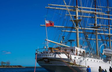 Dar Pomorza gemisi Gdynia, Polonya 'da. 