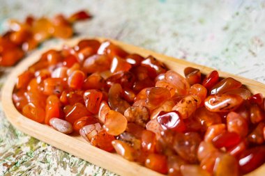 Doğal çiğ Carnelian taşları. Kapat.. 