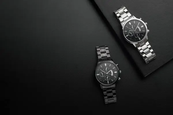 Foto Relojes Lujo Sobre Fondo Negro — Foto de Stock
