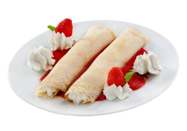 Dondurma tatlısı ve cam bardakta mevsimlik meyve.