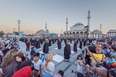 Kudüs, İsrail, Haziran 310, 219: Kudüs 'teki camide insanlar namaz kılıyor.