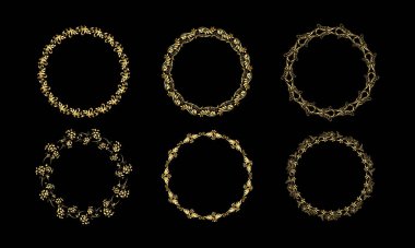 Çiçek desenli yuvarlak, dairesel altın çiçekli çelenkler.