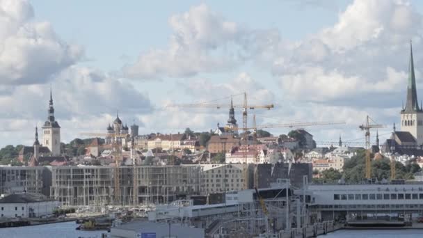 Tallinn Estonia Agustus 2020 Atap Rumah Rumah Dan Bangunan Bangunan — Stok Video