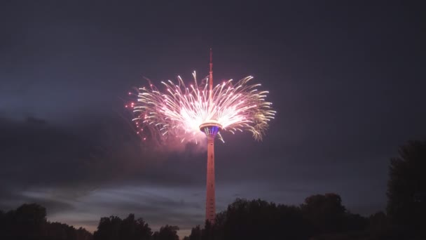 Tallinn Észtország Augusztus 2020 Csodálatos Tűzijáték Érkezik Torony Tallinn Észtország — Stock videók