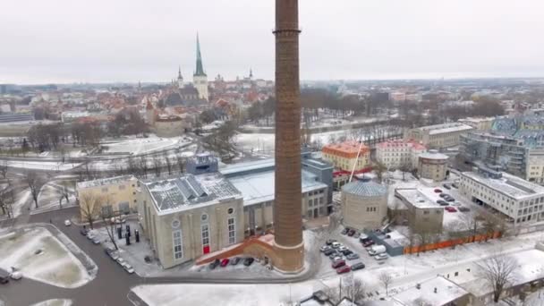 Estland Januari 2017 Hoge Toren Aan Voorzijde Van Het Stadhuis — Stockvideo
