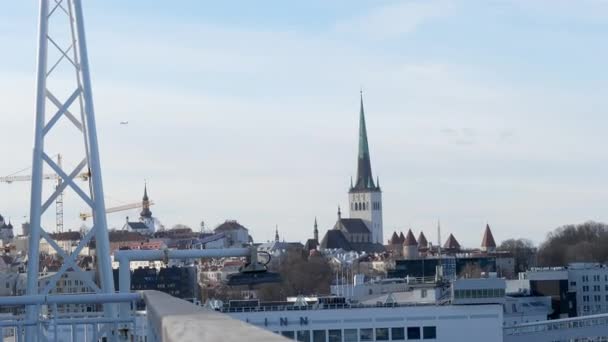 Tallinn Estonia Luty 2020 Dachy Kościołów Domów Mieście Tallin Estonii — Wideo stockowe