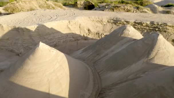 Tip White Sand Hills Sand Quarry Seen Aerial View Sunset — Stock Video