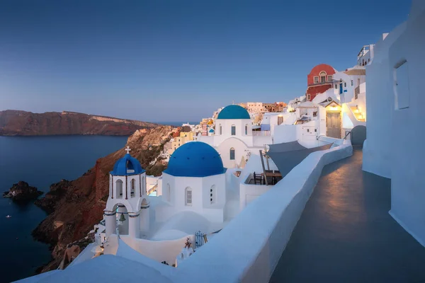 Paradise Found Santorini Iconic Image Showcases Island Stunning Blue Domes — Stock Photo, Image