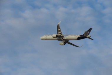 Lufthansa Airbus A321-271NX D-AIEF DepartureMalaga Havaalanı, Costa del Sol İspanya (AGP-LEMG) - 31 Aralık 2023