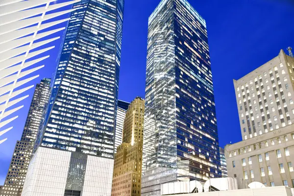 Geceye Göre Dünya Ticaret Merkezi