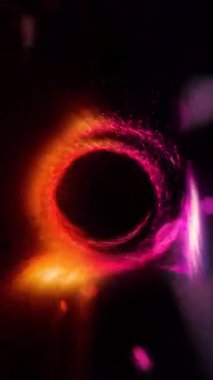 Uzay portalının parlak diski göz kamaştırıcı kıvılcımlar saçar..