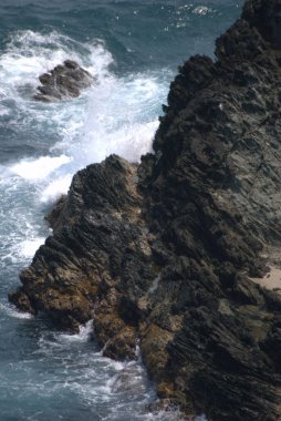 Akdeniz kıyılarında dalgalar