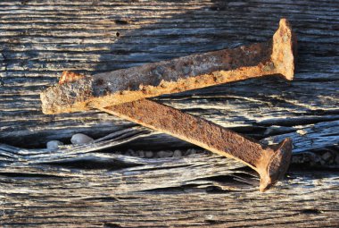 paslı Demir zinciri ile