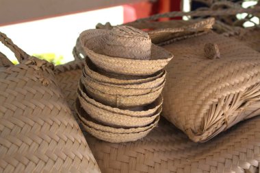 Hasır samanlı hasır sepet