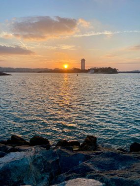 Basra Körfezi kıyısında güzel bir günbatımı! Dubai 'ye git.!