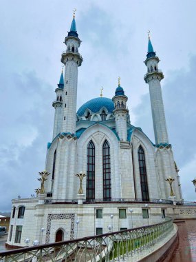 Kul Şerif Camii! Kazan Kremlin 'de yer alan ve inşaatı sırasında Rusya' nın ve İstanbul 'un dışındaki Avrupa' nın en büyük camilerinden biri olduğu biliniyordu.