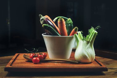 sağlıklı yiyecekler için taze organik sebzeler.