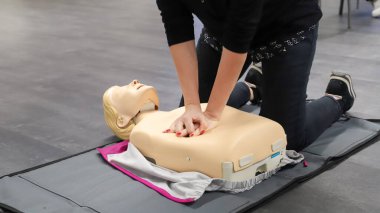 İlk yardım kursu - şirket güvenliği - Kalp masajı - Temel Yaşam Desteği