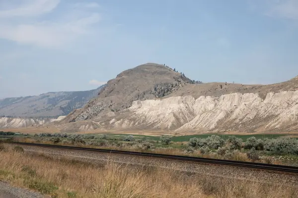 Kamloops yolu gezisi. BC, Kanada 'da seyahat.