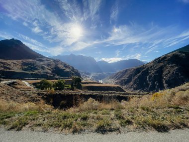 Ashcroft 'taki dağ manzarası, British Columbia, Kanada.