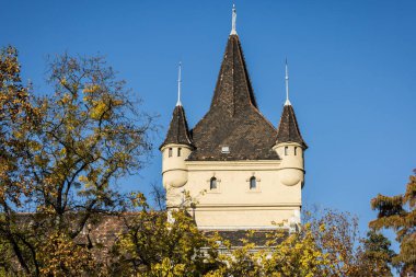 Budapeşte, Macaristan - Vajdahunyad kulesi manzaralı kale