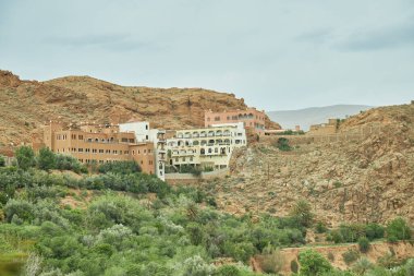 İsrail 'in kuzeyindeki eski binanın güzel manzarası 19 Nisan' da Fas 'ın cazibesi beni büyüledi. Marakeş' in canlı çarşıları, Ait Ben Haddou 'nun sinematik cazibesi, Sahara' nın göksel gecesi ve Berber kültürüyle gerçek bağları.. 